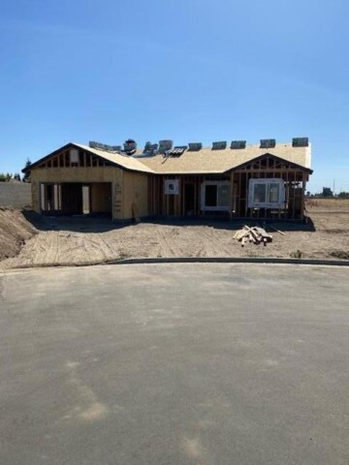 Picture of Home For Sale in Porterville, California, United States