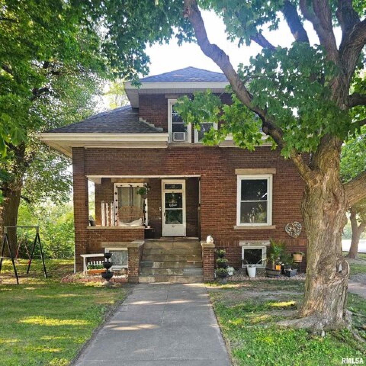 Picture of Home For Sale in Washington, Illinois, United States