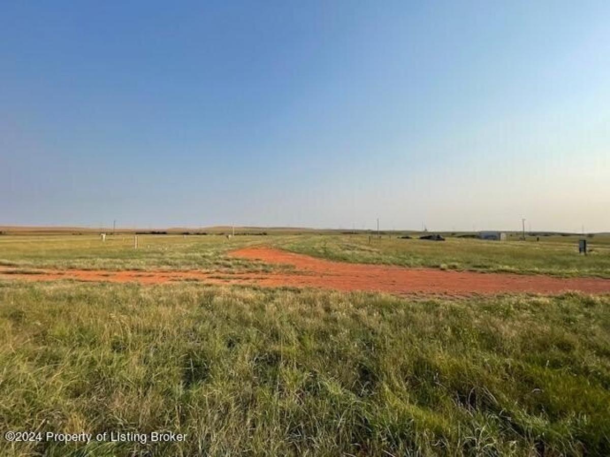 Picture of Residential Land For Sale in Belfield, North Dakota, United States