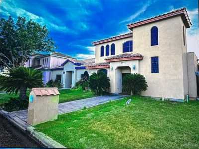 Home For Sale in Weslaco, Texas