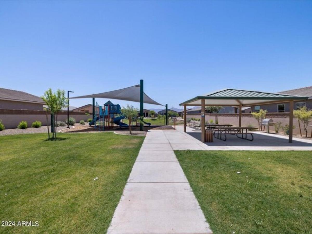 Picture of Home For Sale in Tolleson, Arizona, United States