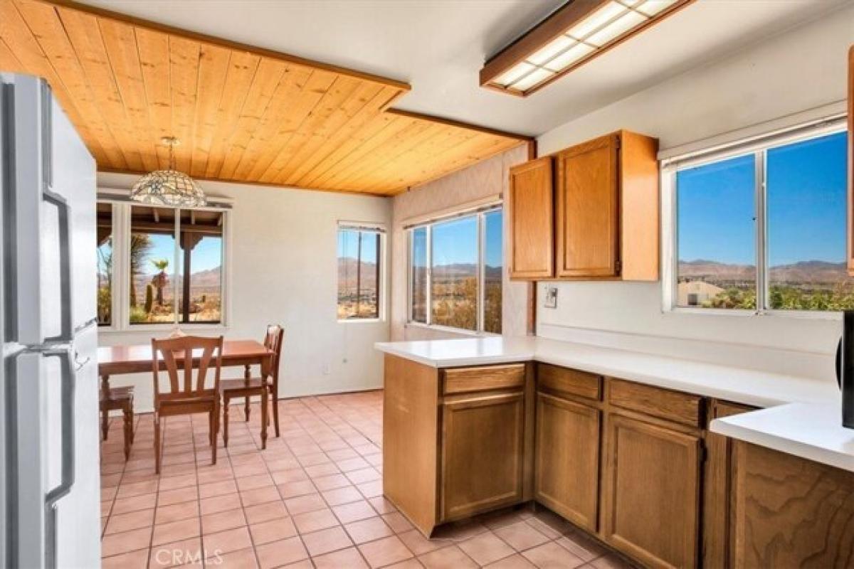 Picture of Home For Sale in Yucca Valley, California, United States