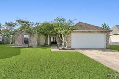 Home For Sale in Gonzales, Louisiana