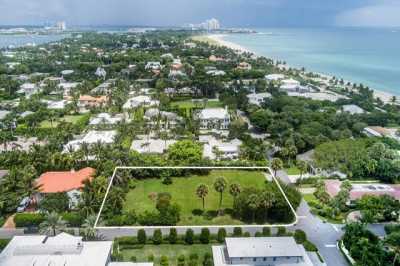 Residential Land For Sale in Palm Beach, Florida