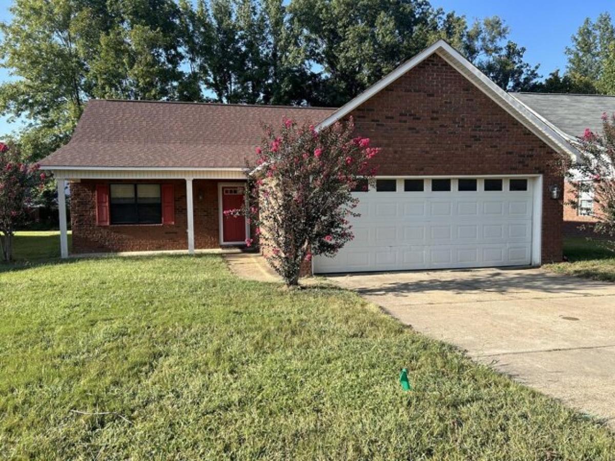 Picture of Home For Sale in Saltillo, Mississippi, United States