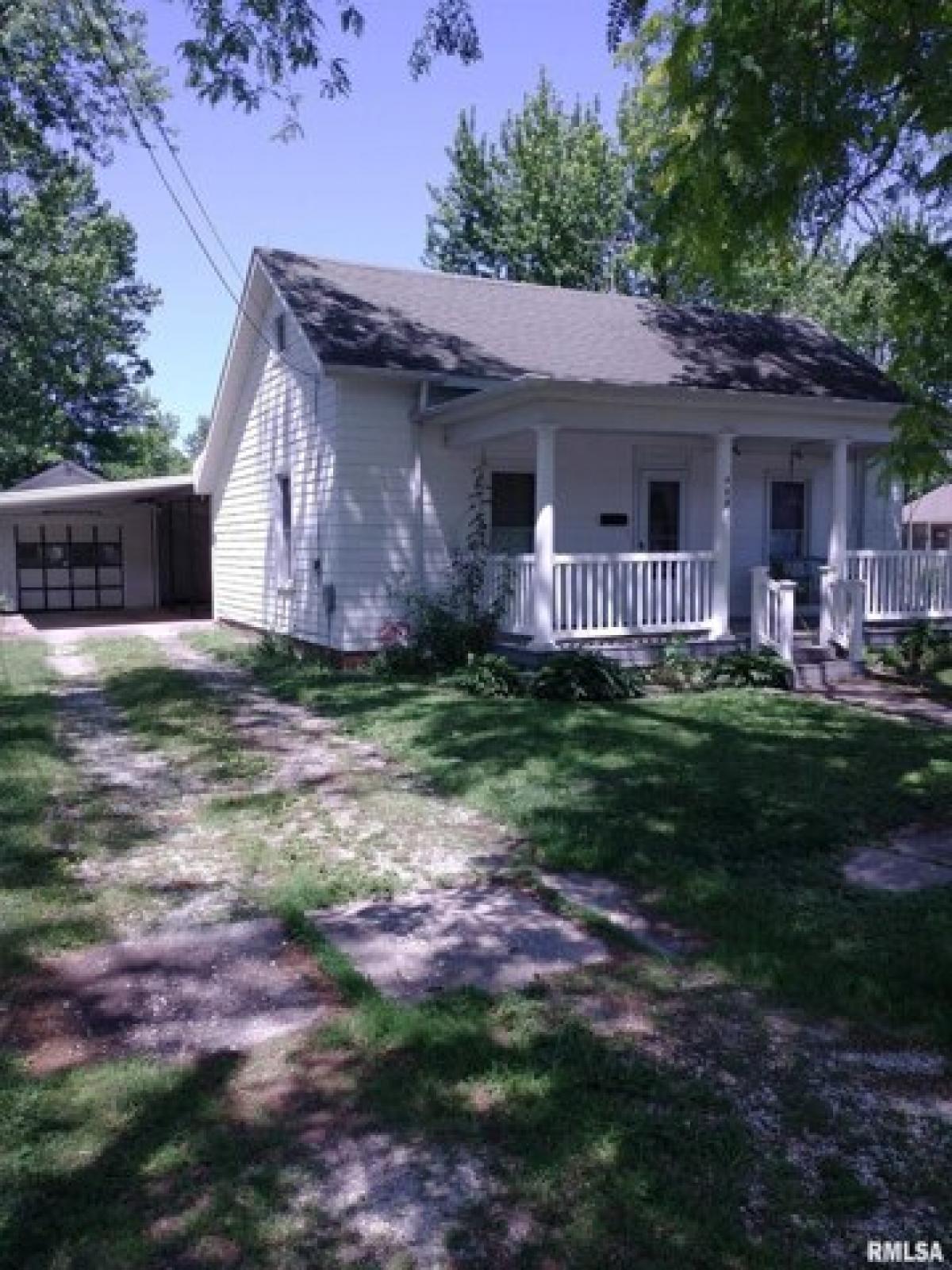 Picture of Home For Sale in Carthage, Illinois, United States