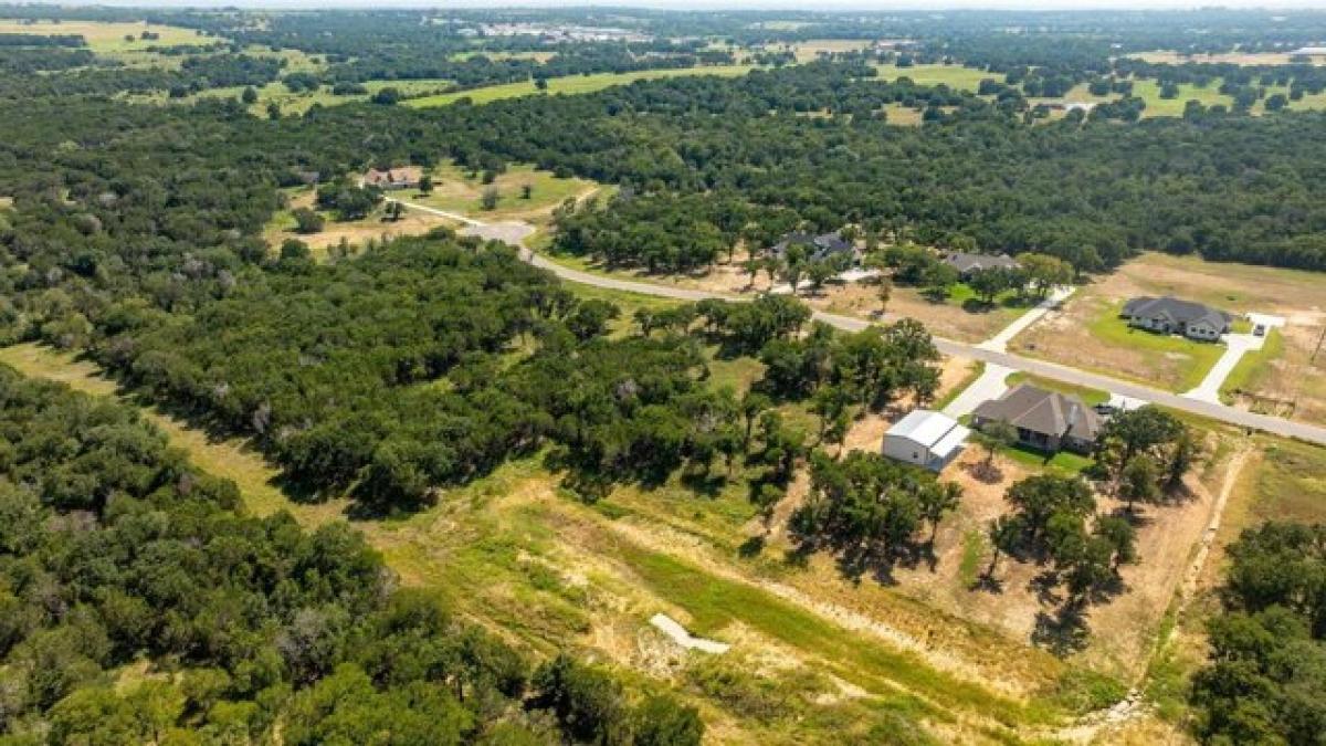 Picture of Residential Land For Sale in Granbury, Texas, United States