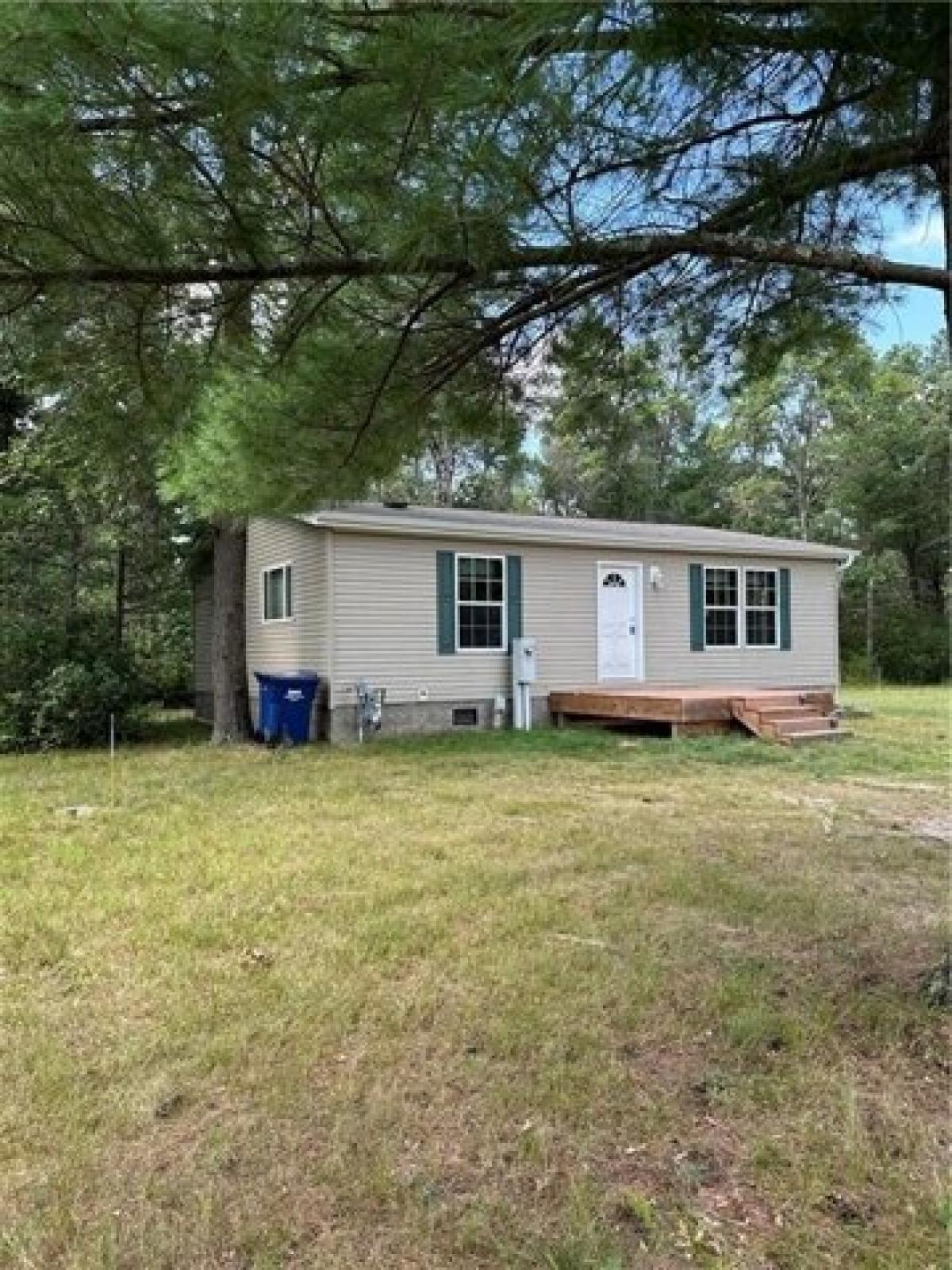 Picture of Home For Sale in Black River Falls, Wisconsin, United States