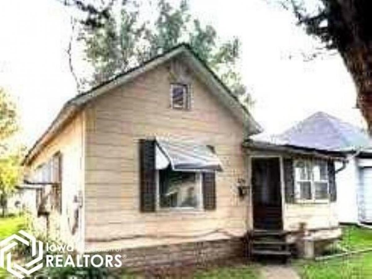 Picture of Home For Sale in Ottumwa, Iowa, United States