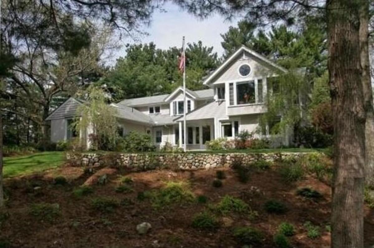 Picture of Home For Sale in Lexington, Massachusetts, United States