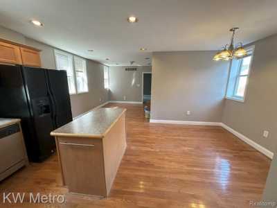 Home For Rent in Royal Oak, Michigan