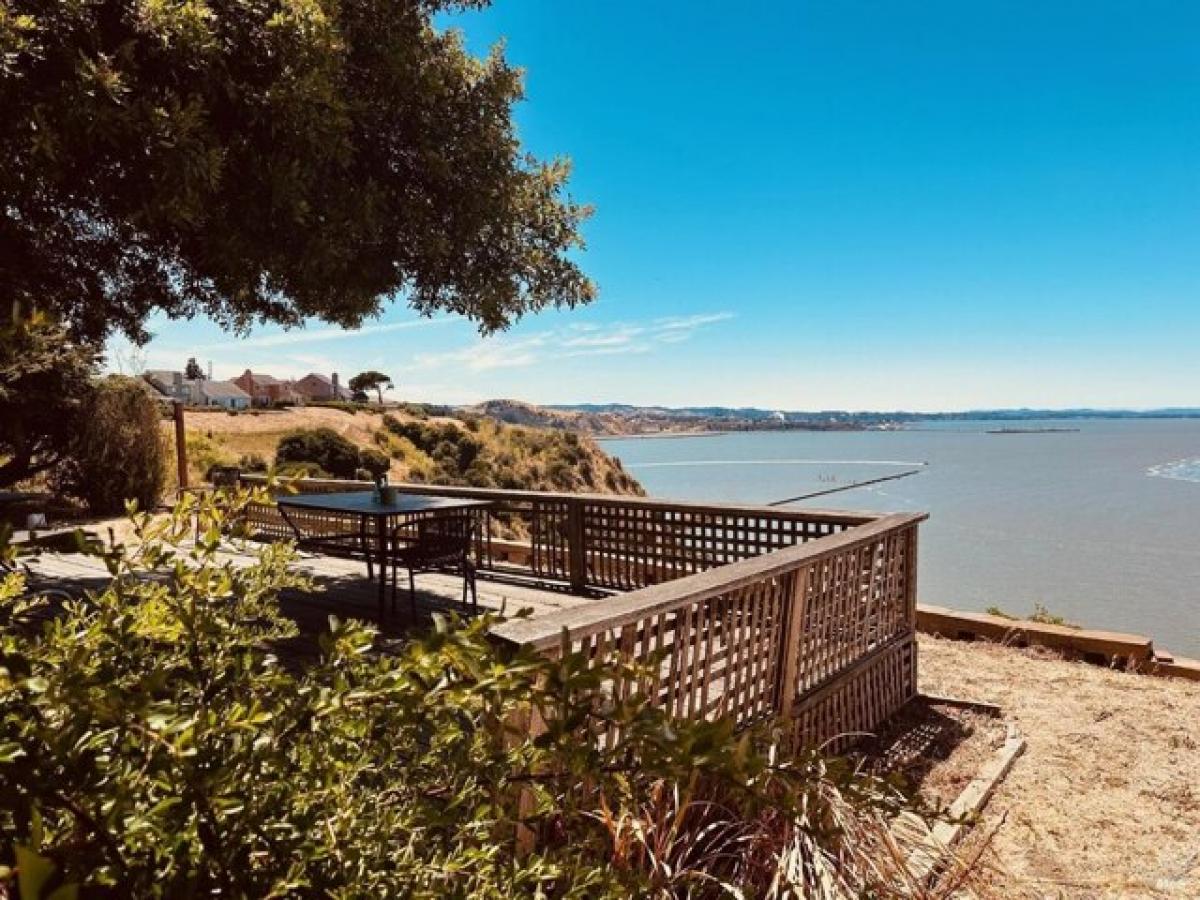 Picture of Home For Sale in Vallejo, California, United States