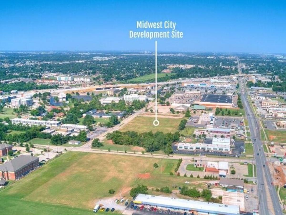 Picture of Residential Land For Sale in Midwest City, Oklahoma, United States