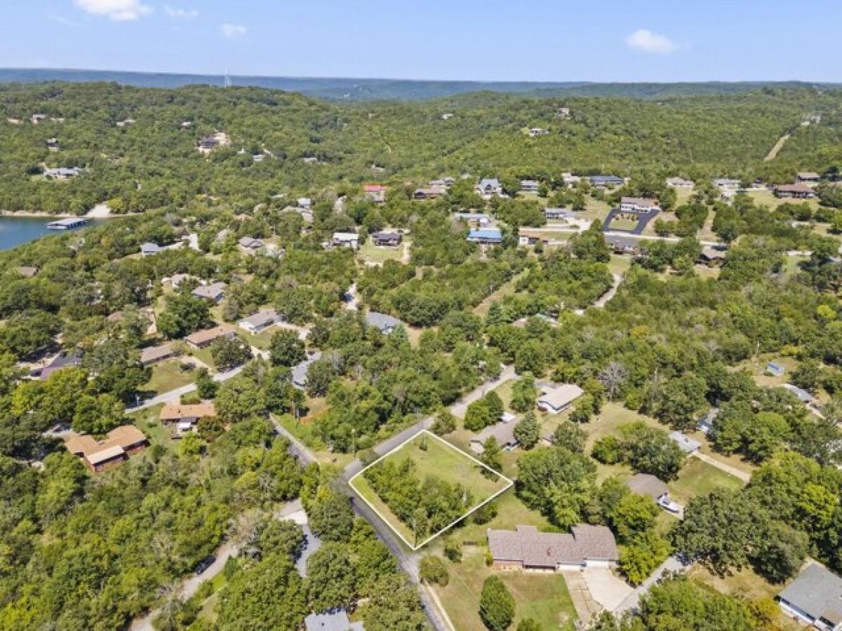 Picture of Residential Land For Sale in Kimberling City, Missouri, United States