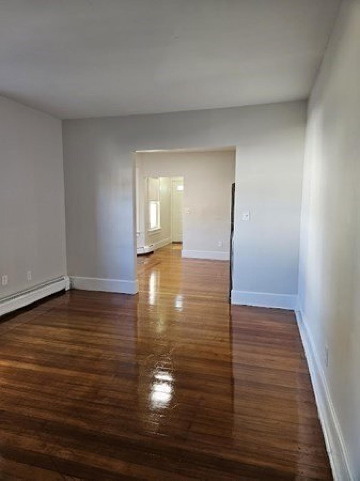 Picture of Apartment For Rent in Waltham, Massachusetts, United States