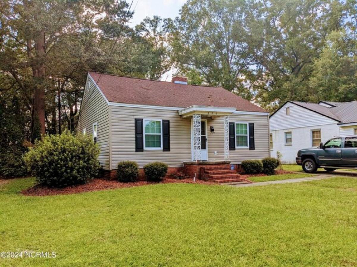 Picture of Home For Sale in Whiteville, North Carolina, United States