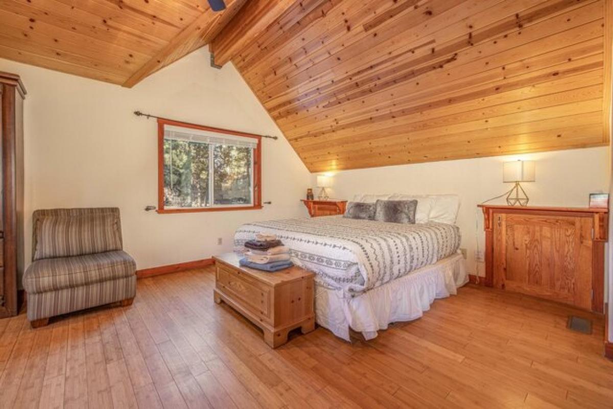 Picture of Home For Sale in Big Bear Lake, California, United States