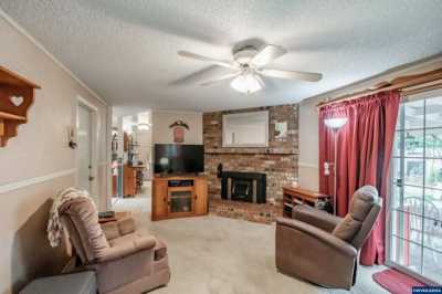 Home For Sale in Albany, Oregon