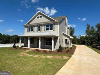 Home For Sale in Senoia, Georgia