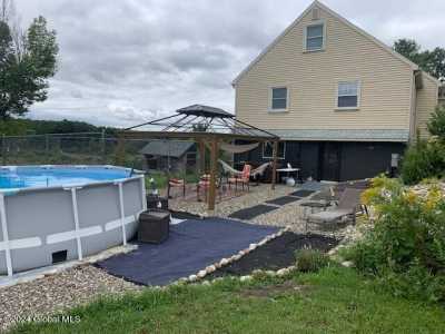 Home For Sale in Pattersonville, New York