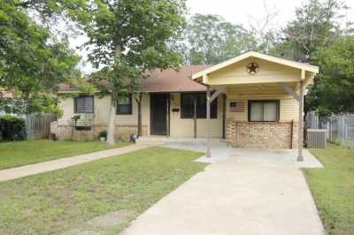 Home For Sale in Kerrville, Texas