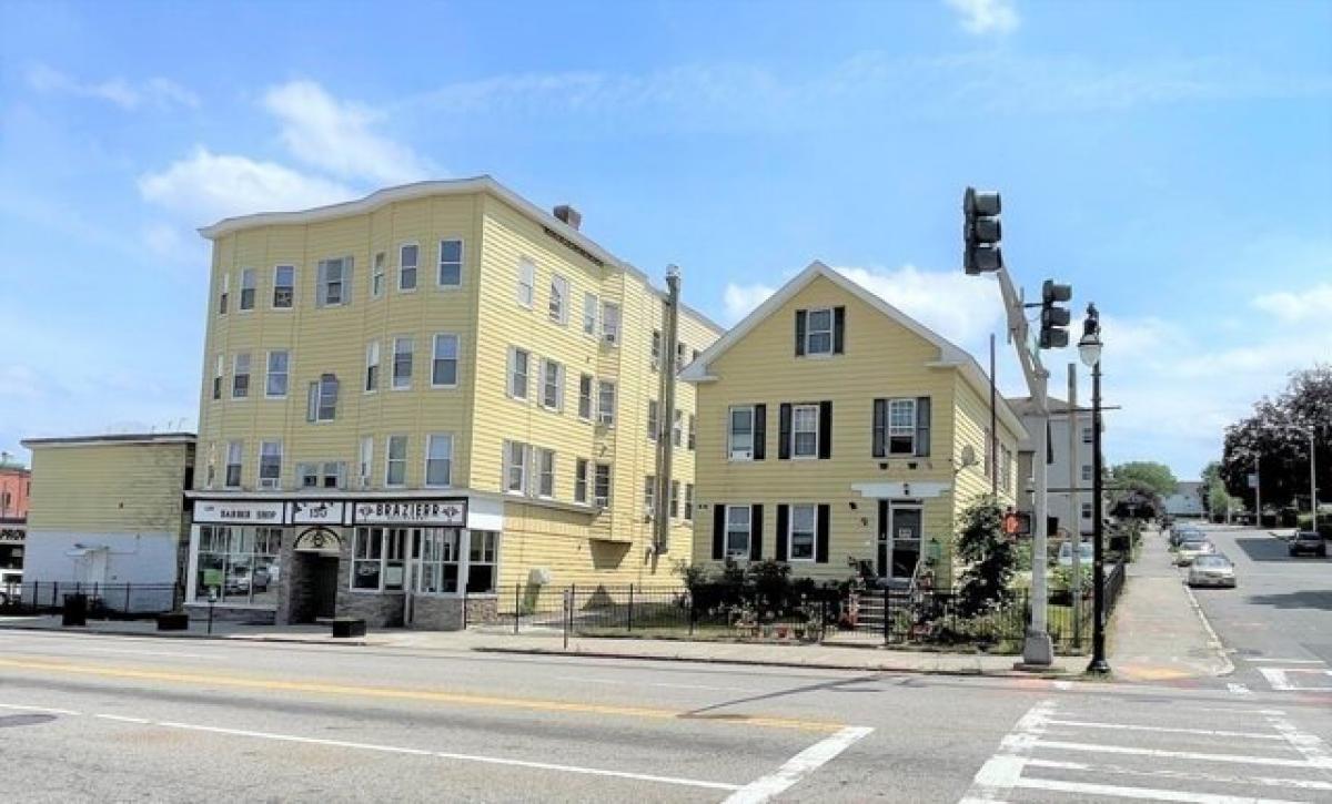 Picture of Home For Sale in Worcester, Massachusetts, United States