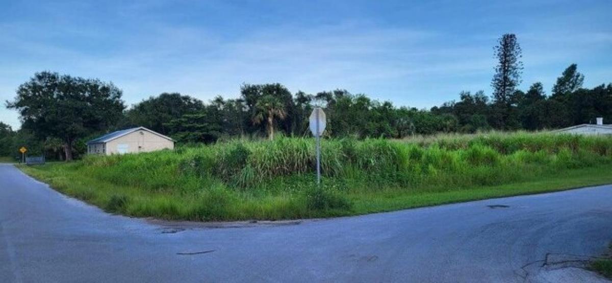 Picture of Residential Land For Sale in Fort Pierce, Florida, United States