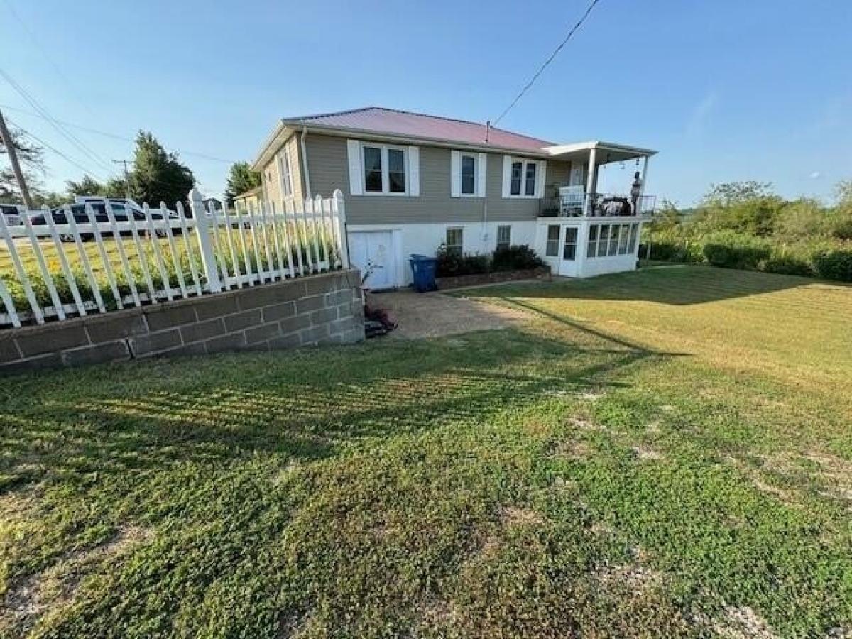 Picture of Home For Sale in Westphalia, Missouri, United States