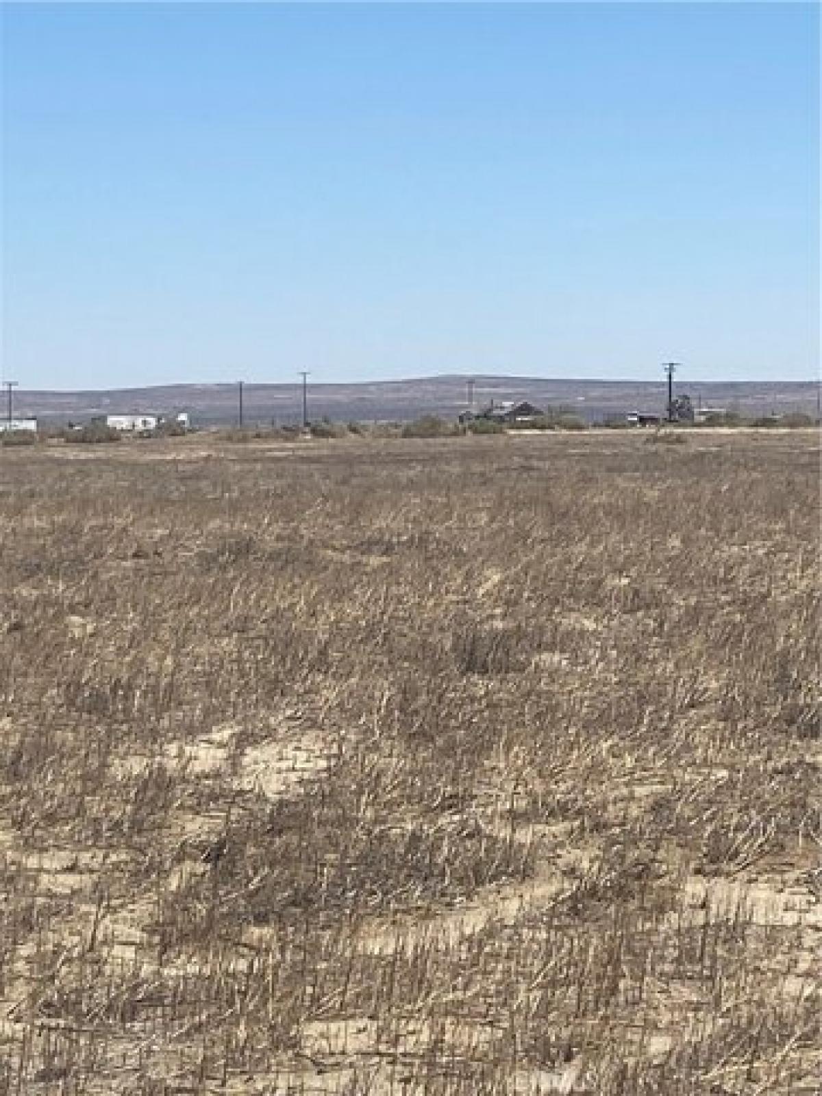 Picture of Residential Land For Sale in Palmdale, California, United States