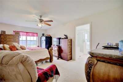 Home For Sale in Frostproof, Florida