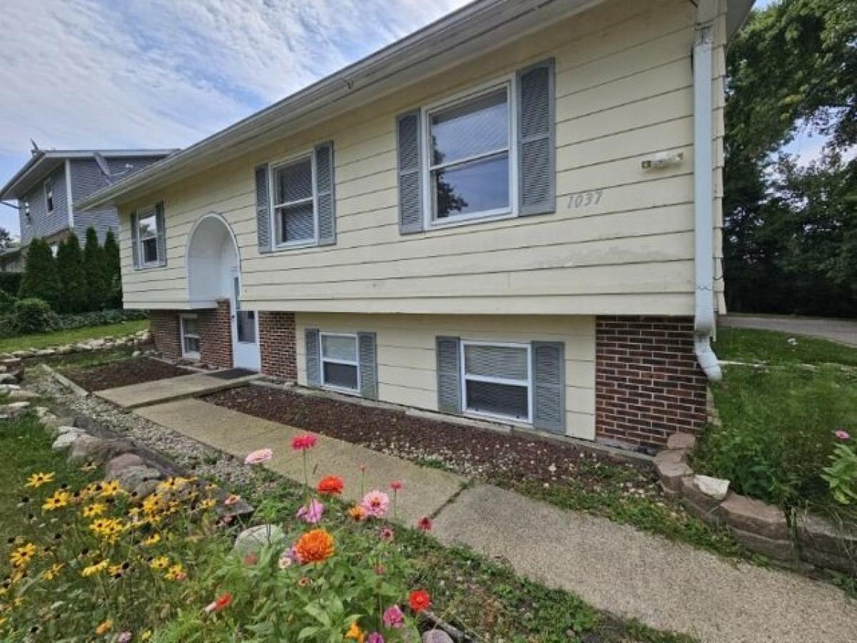 Picture of Home For Rent in Mundelein, Illinois, United States