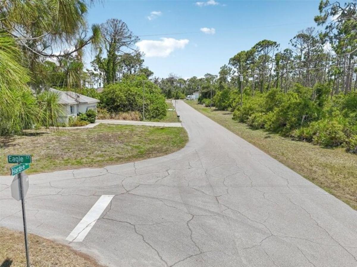 Picture of Residential Land For Sale in Rotonda West, Florida, United States