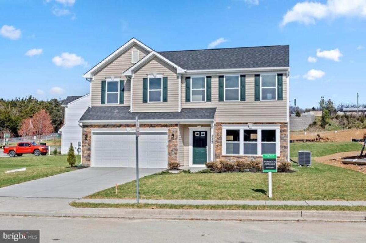 Picture of Home For Sale in Inwood, West Virginia, United States