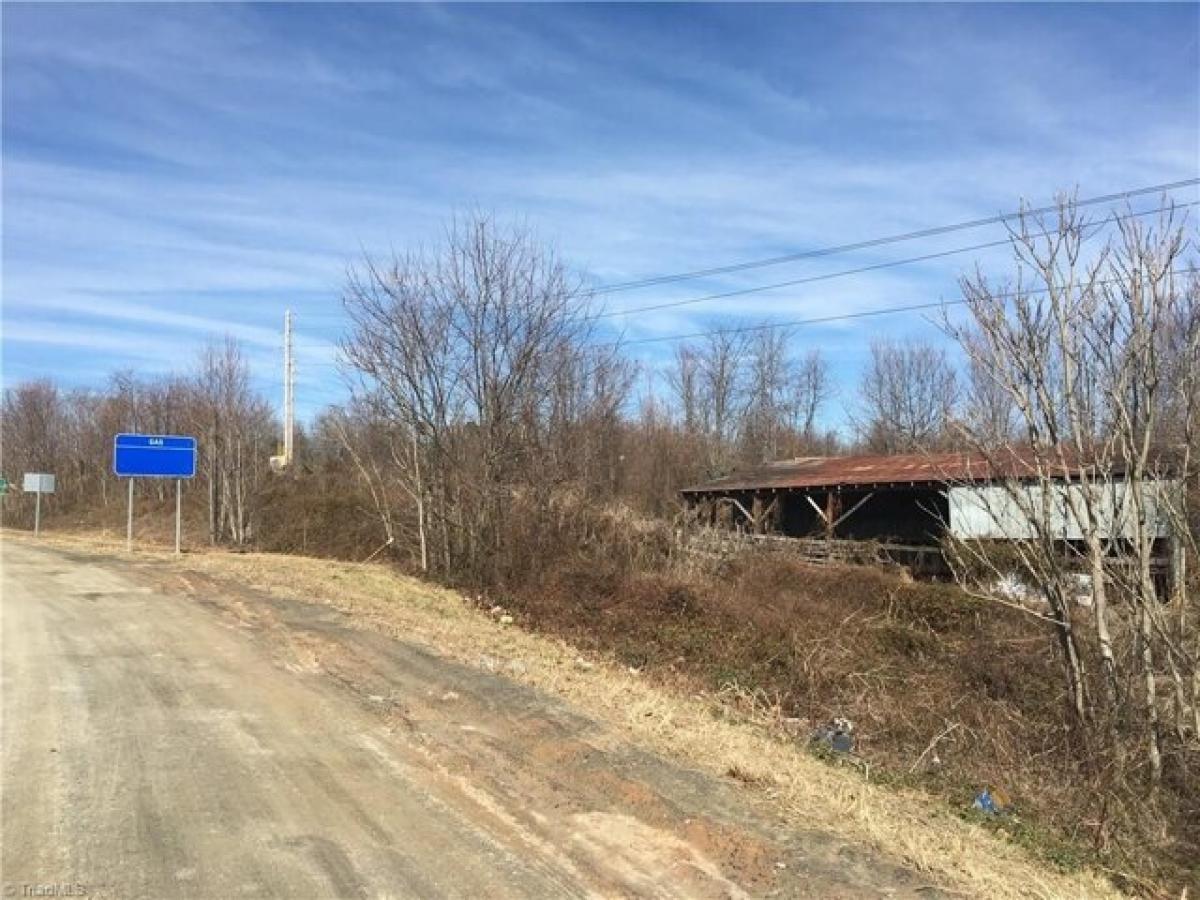 Picture of Residential Land For Sale in Mount Airy, North Carolina, United States