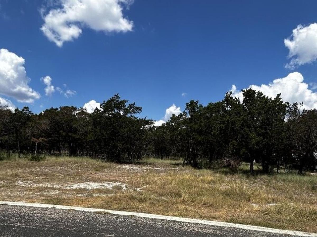 Picture of Residential Land For Sale in Kerrville, Texas, United States