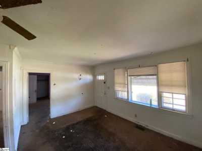 Home For Sale in Clinton, South Carolina