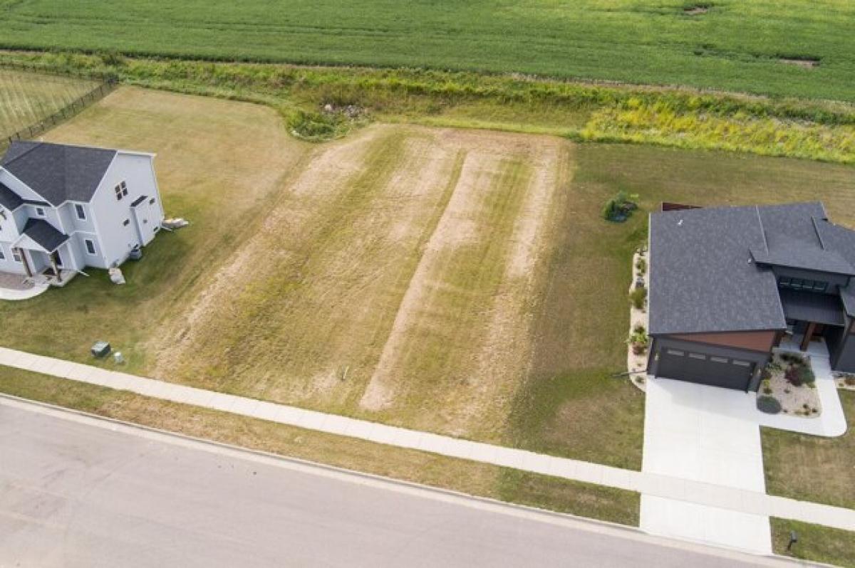 Picture of Residential Land For Sale in Lodi, Wisconsin, United States