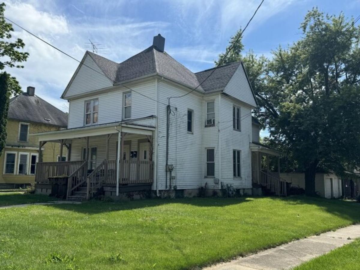 Picture of Home For Sale in Freeport, Illinois, United States