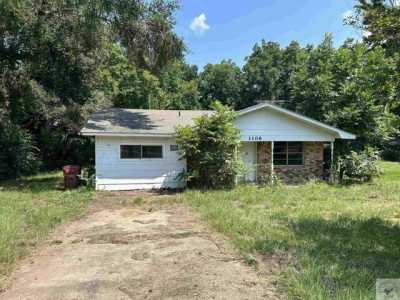 Home For Sale in Queen City, Texas