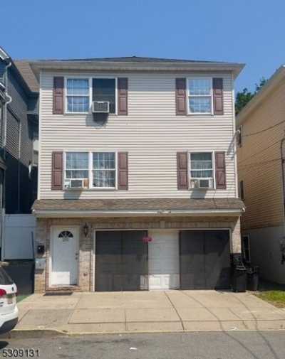 Home For Sale in Paterson, New Jersey