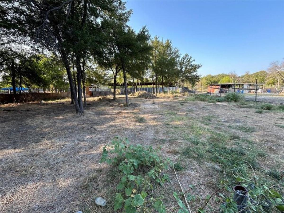 Picture of Residential Land For Sale in Dallas, Texas, United States