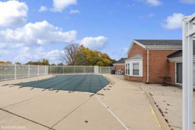 Home For Rent in Rolling Meadows, Illinois