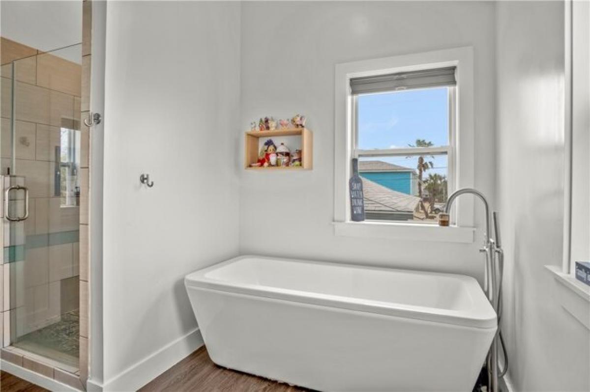 Picture of Home For Sale in Port Aransas, Texas, United States