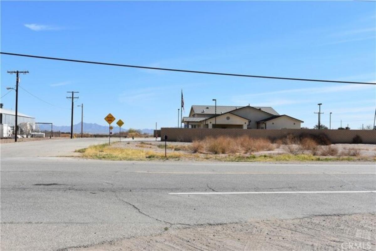 Picture of Residential Land For Sale in Blythe, California, United States