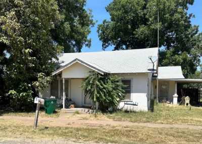 Home For Sale in Seymour, Texas