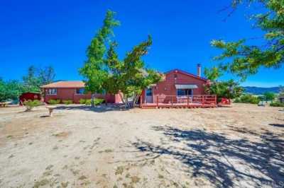 Home For Sale in Anza, California