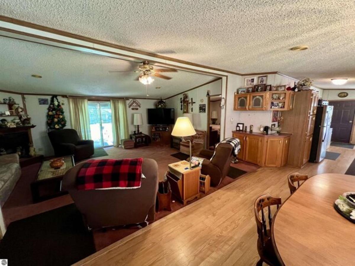 Picture of Home For Sale in Shepherd, Michigan, United States