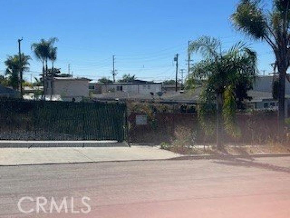 Picture of Residential Land For Sale in Long Beach, California, United States