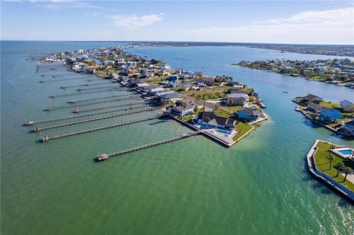 Picture of Residential Land For Sale in Rockport, Texas, United States