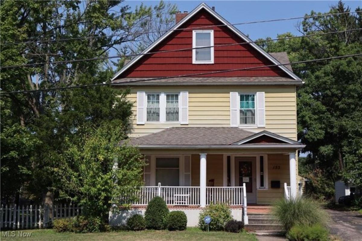 Picture of Home For Sale in Bedford, Ohio, United States